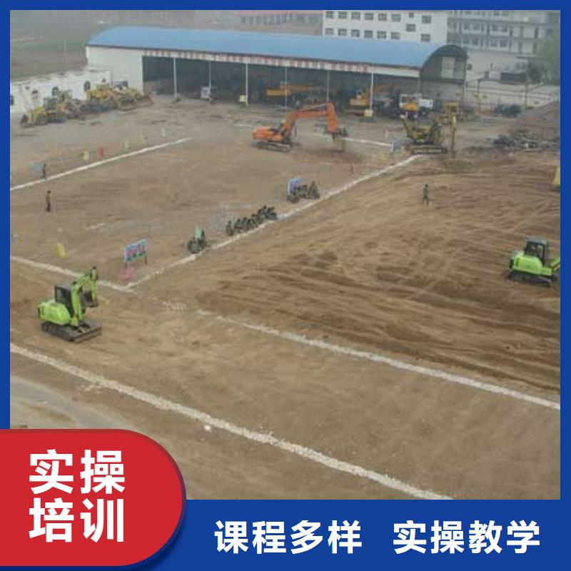 【挖掘机培训】-保定虎振技工学校随到随学同城制造商