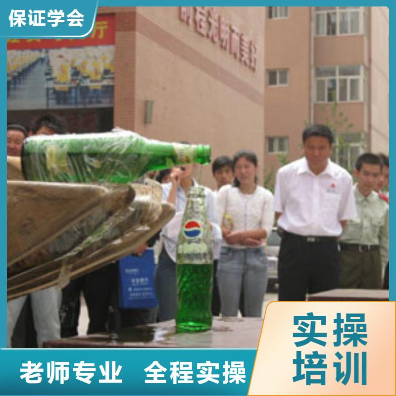 挖掘机钩机培训咨讯当地经销商