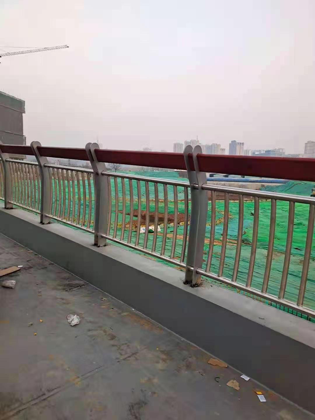 不锈钢复合管护栏设计用心做产品