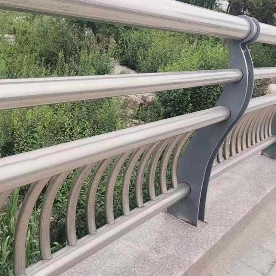 不锈钢复合管护栏质量有保证当地经销商