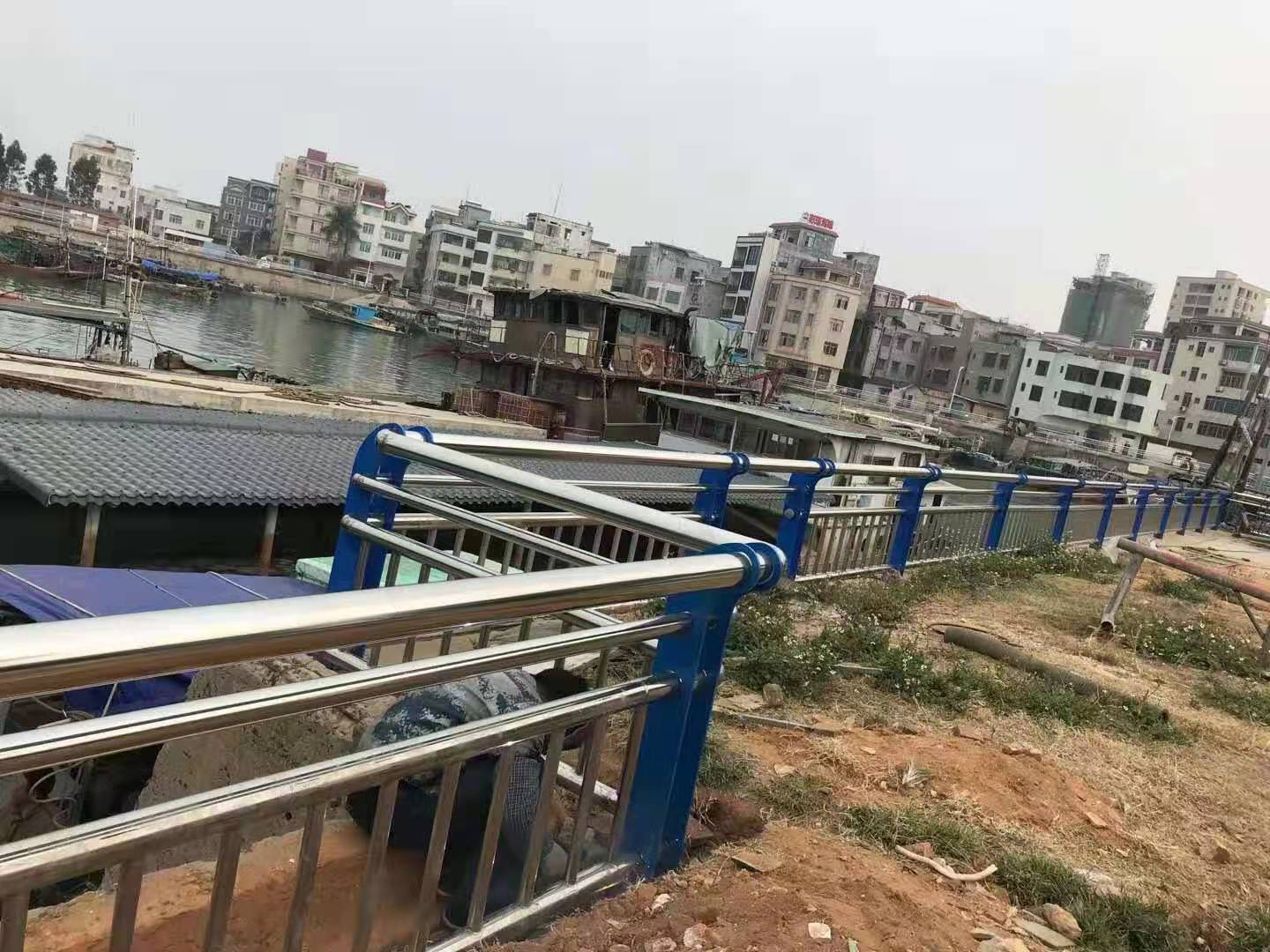 桥梁防撞护栏生产地址本地品牌