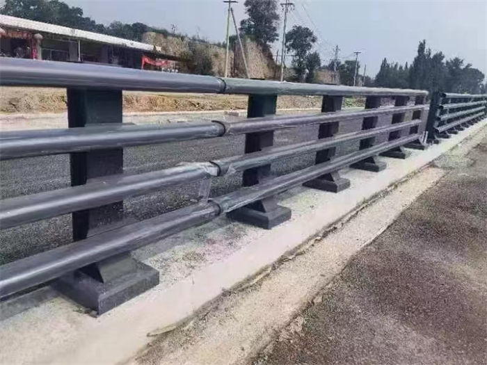 不锈钢道路护栏质量严格把控