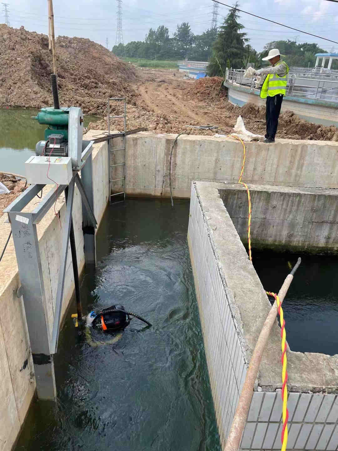 管道带水堵漏公司-附近施工队当地经销商