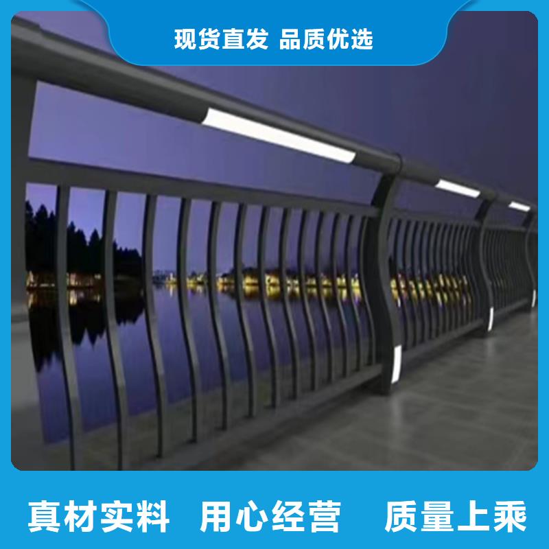 防撞护栏钢模板上门施工精益求精