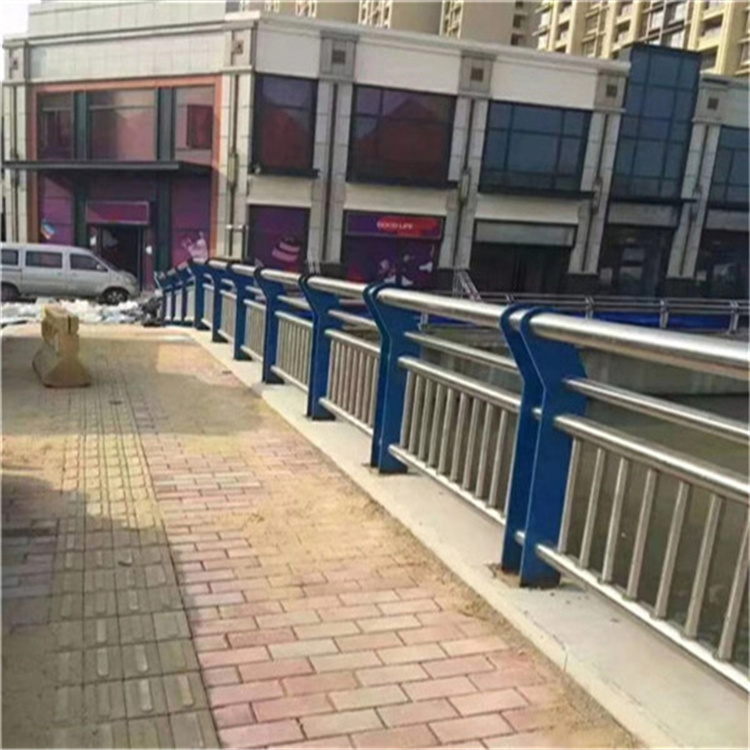 河道防撞护栏施工安装本地配送