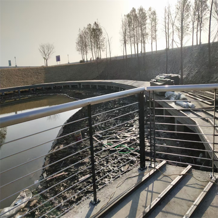 公路防护栏欢迎来厂实地考察支持定制加工