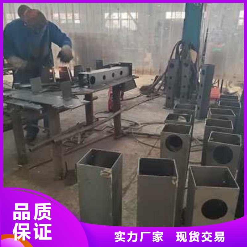 不锈钢复合管护栏国道抗冲击围栏本地配送同城品牌