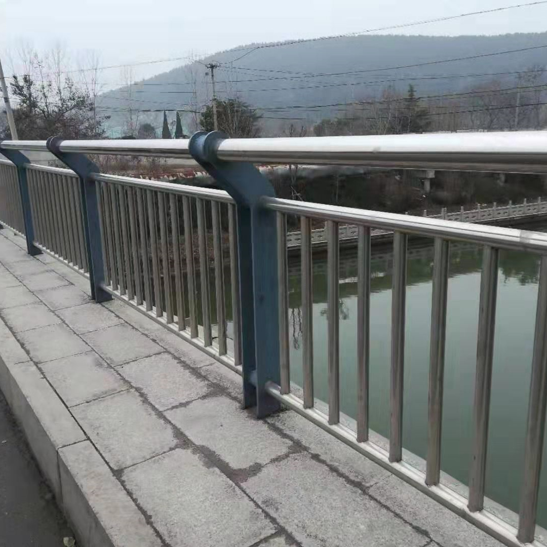 不锈钢栏杆种类齐全的图文介绍