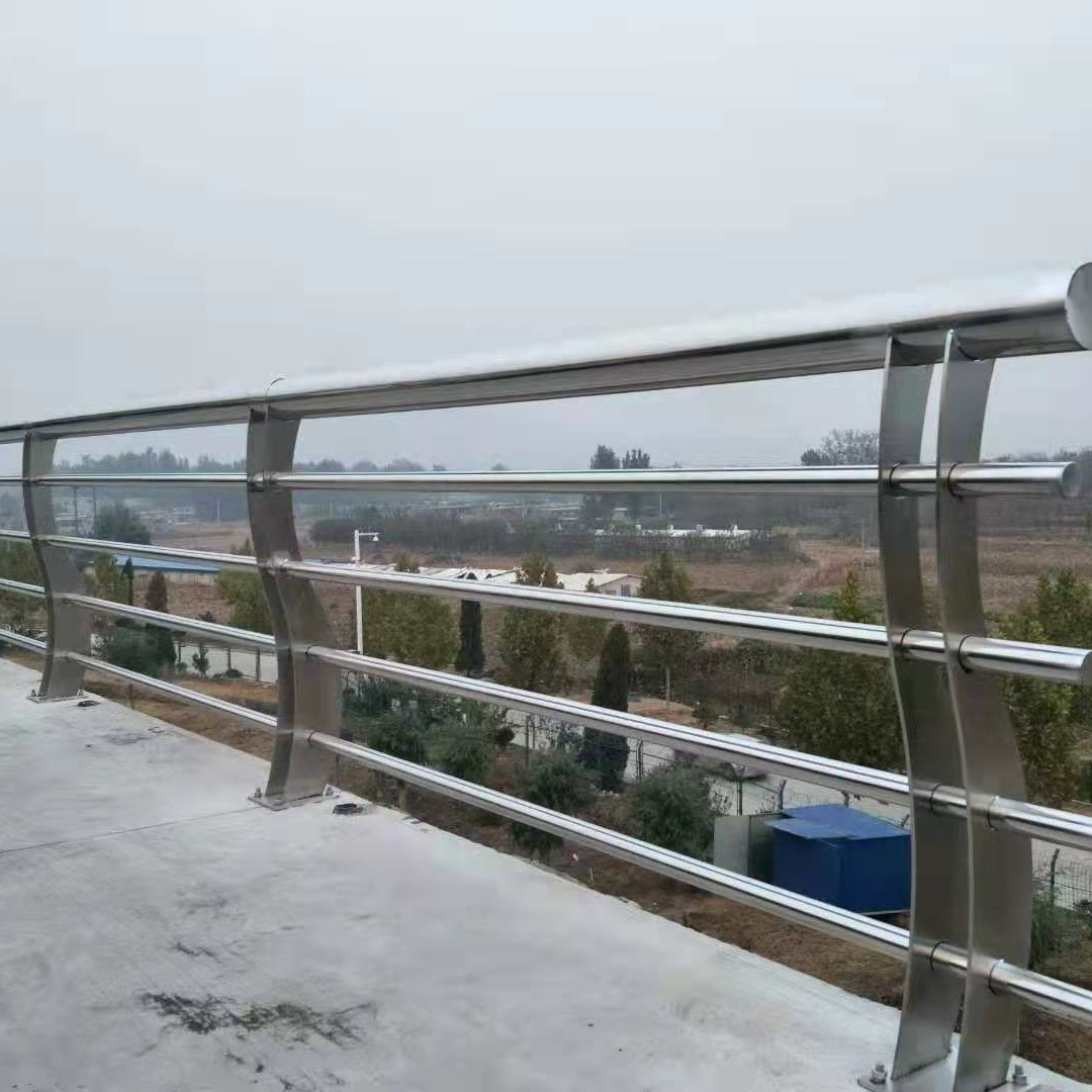 防撞钢护栏生产基地同城品牌