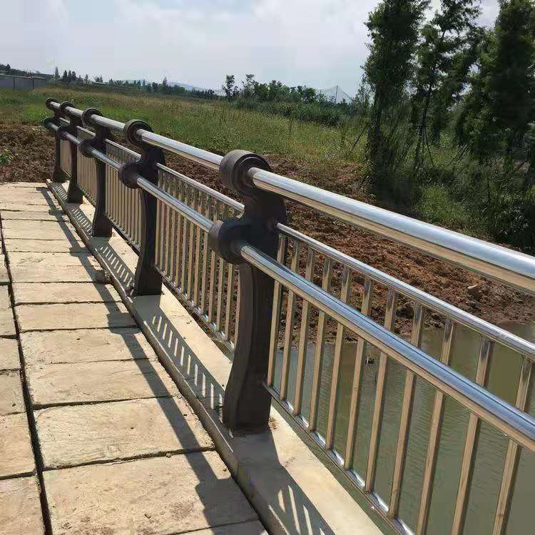 护栏防撞立柱好厂家有担当
