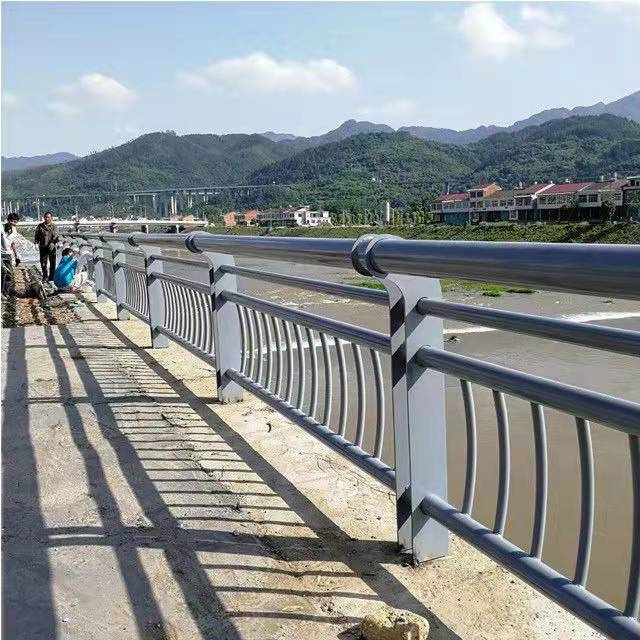 路桥防撞护栏马上订购本地品牌