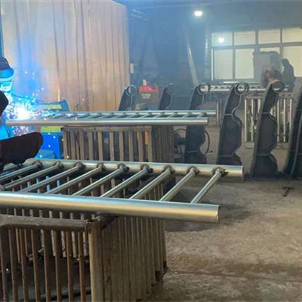 护栏不锈钢复合管护栏工厂采购厂家品控严格