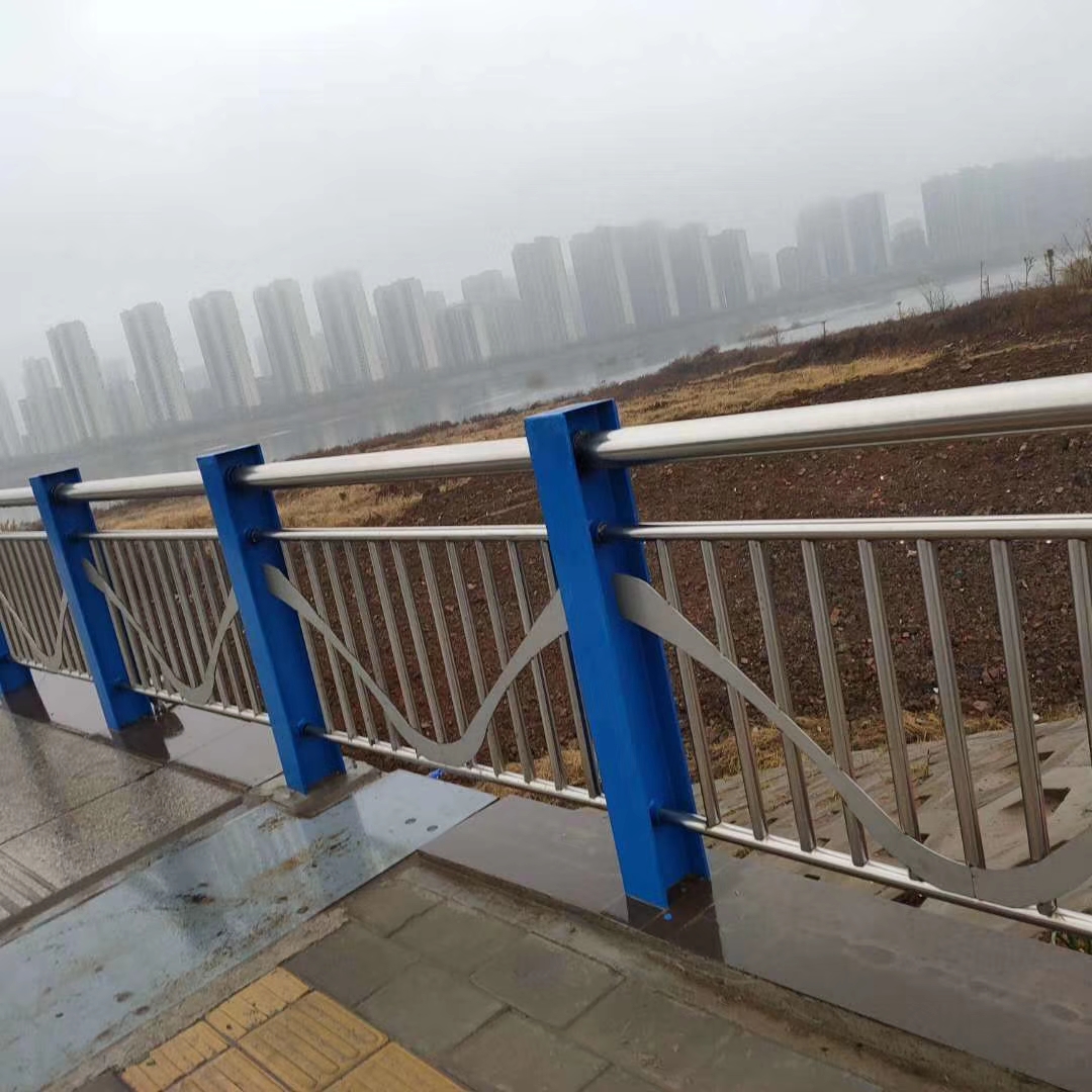 不锈钢复合管不锈钢复合管护栏栏杆好品质用的放心产地直销