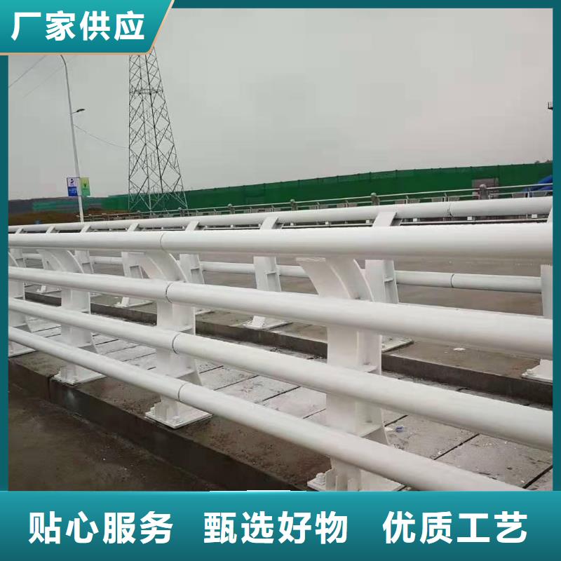 道路护栏钢背木护栏免费安装专业设计