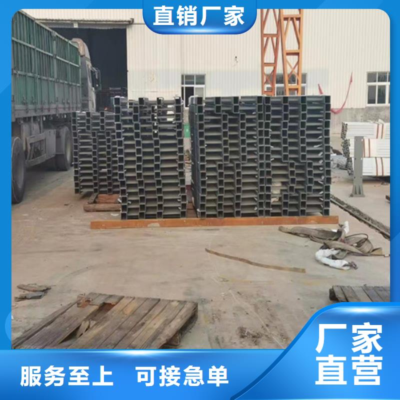 有现货的三横梁防撞护栏厂家诚信可靠