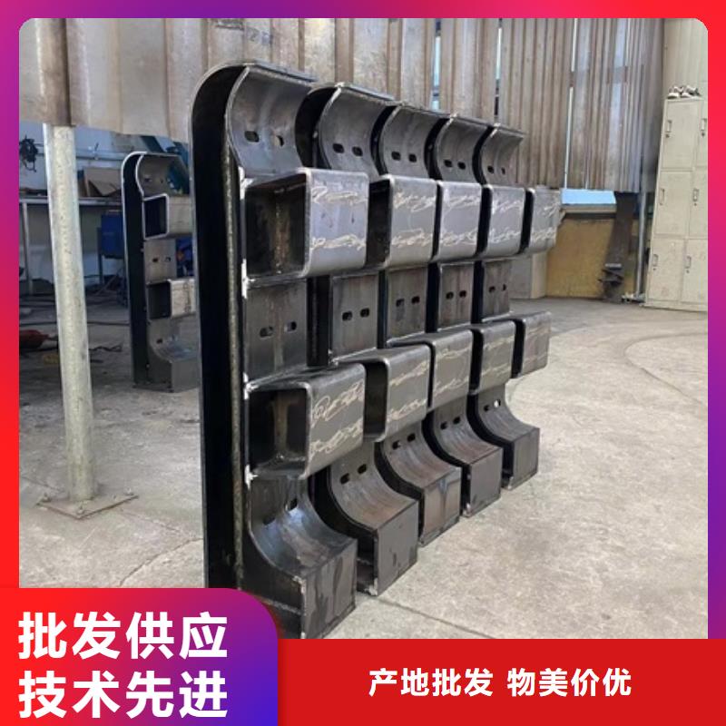 河道隔离栏杆优惠中精工细作品质优良