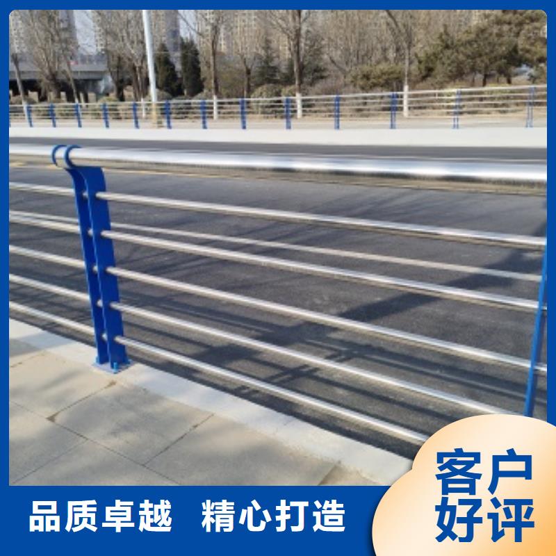 公路桥梁防护栏杆厂家，现货当地生产商