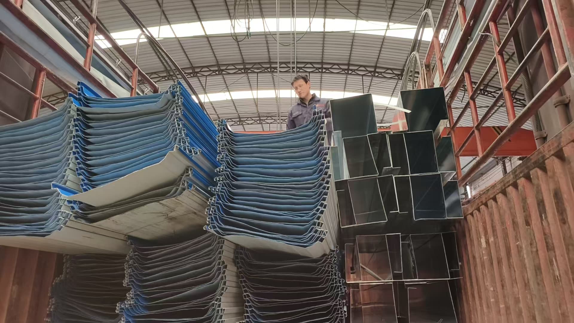 彩钢瓦支持大批量采购