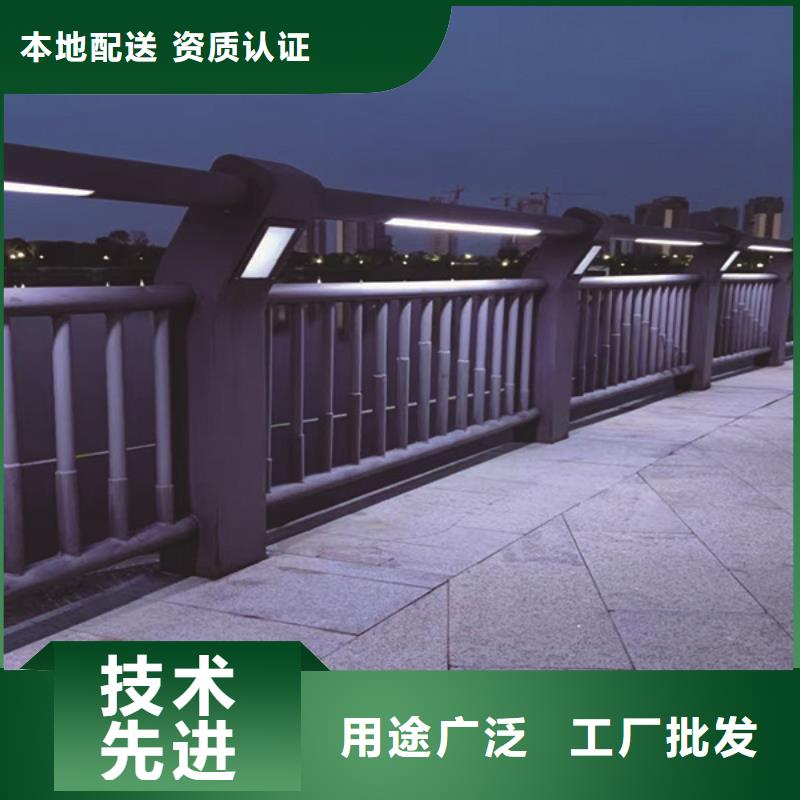 灯光护栏钢板立柱现货采购专业的生产厂家