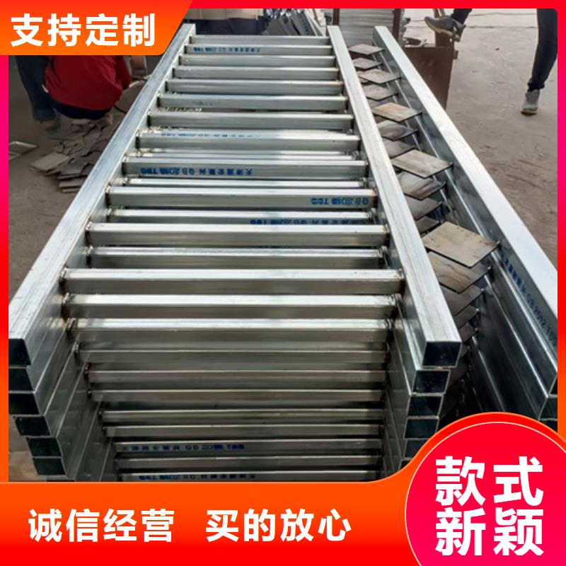 不锈钢复合管护栏镀锌波形护栏货品齐全实力大厂家