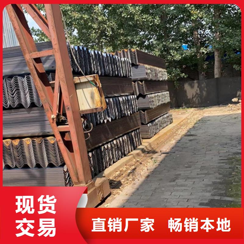 
公路护栏板生产厂家让客户买的放心