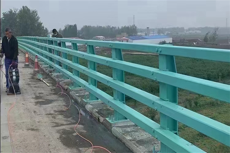 现货供应生命防护工程波形护栏_精选厂家本地供应商