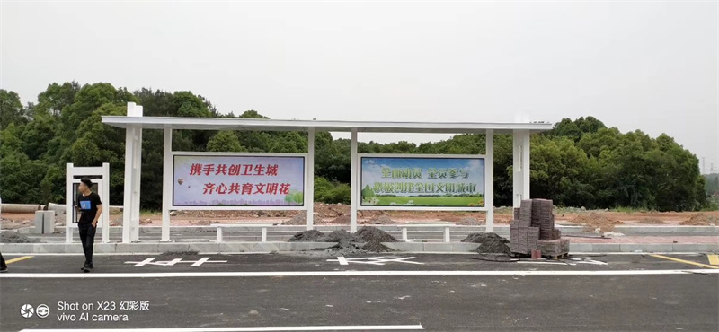 公交站台候车亭服务为先