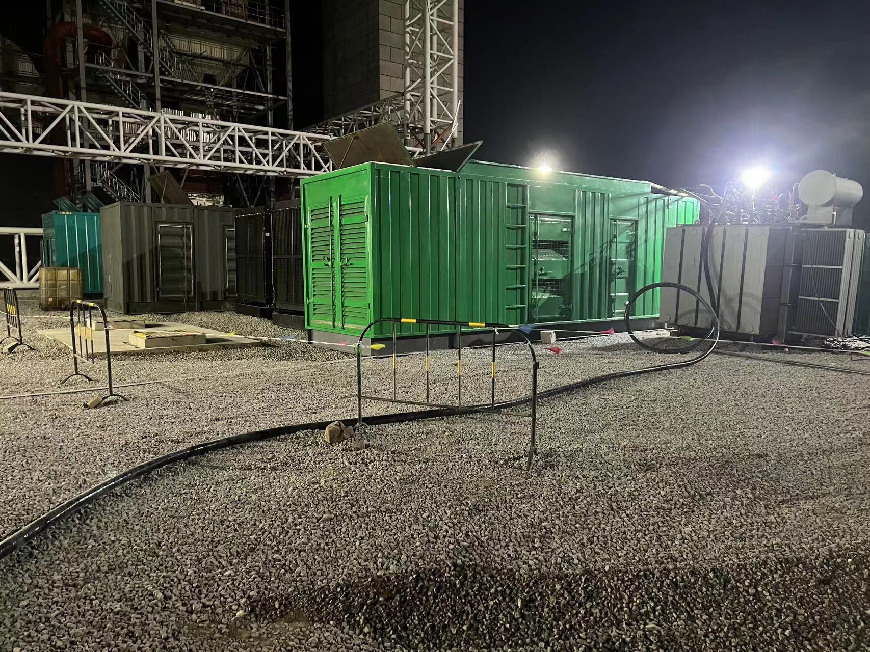 应急发电机电源车出租（今日发布）工地备用发电机出租50KW-1000KW环保发电机出租知名公司