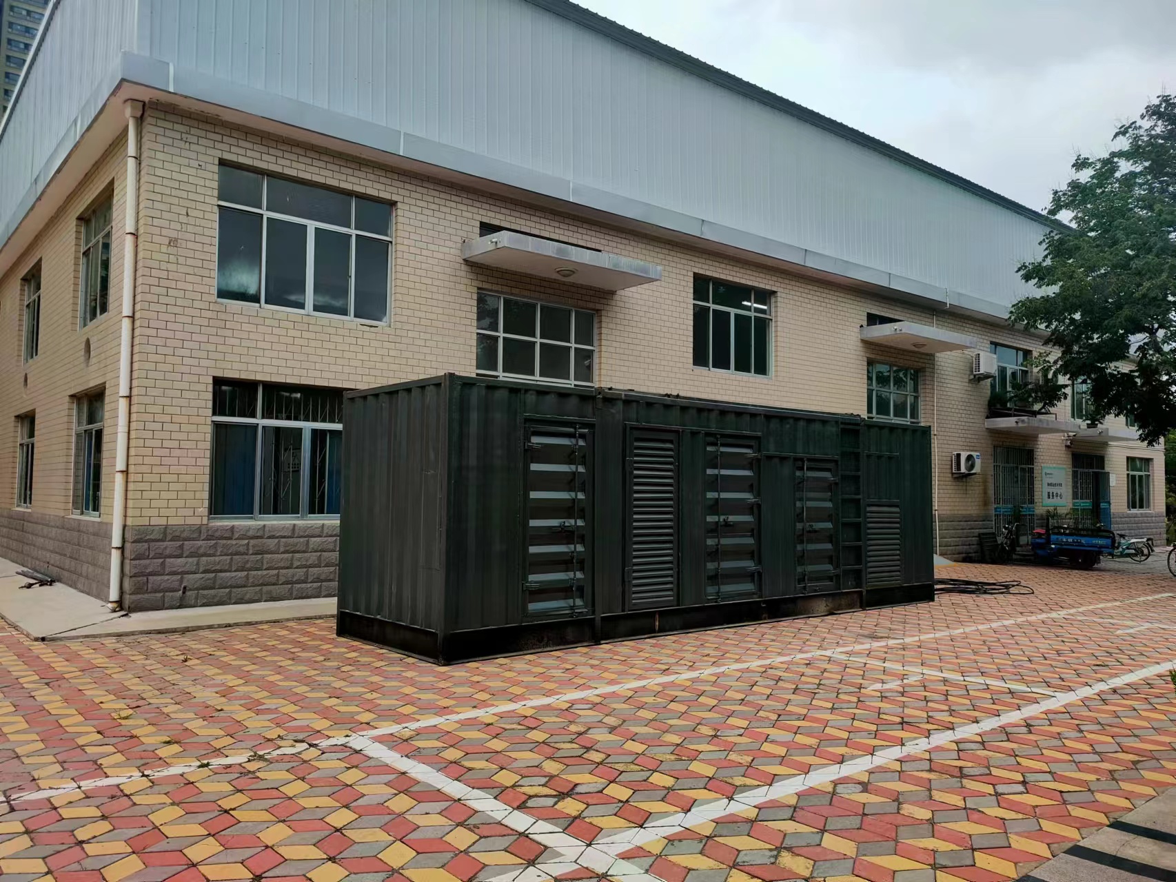 发电机出租租赁发电机电缆线出租备用电源出租应急发电机出租,2000KW发电机出租正规团队本地公司