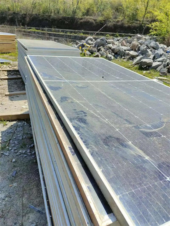 回收太阳能光伏板高价本地货源