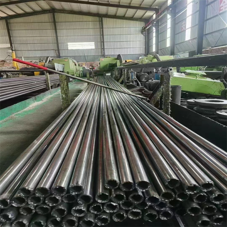 12cr1movg合金管15crmog合金管货源充足配送到厂当地制造商
