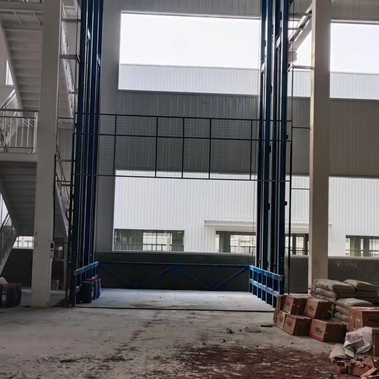 运货升降台
质量保证价格低