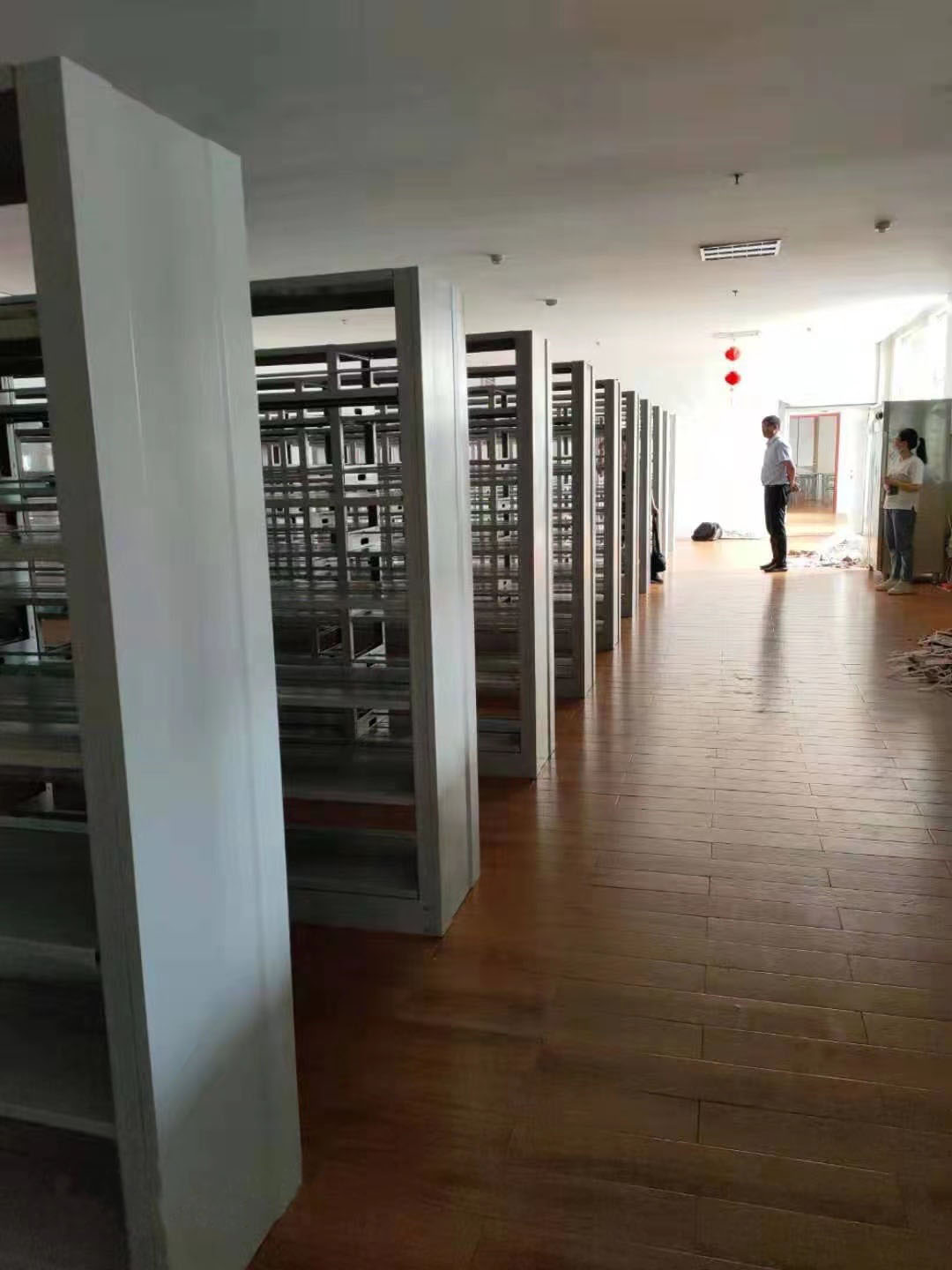 多层落地架家用学校图书馆厂家批发价