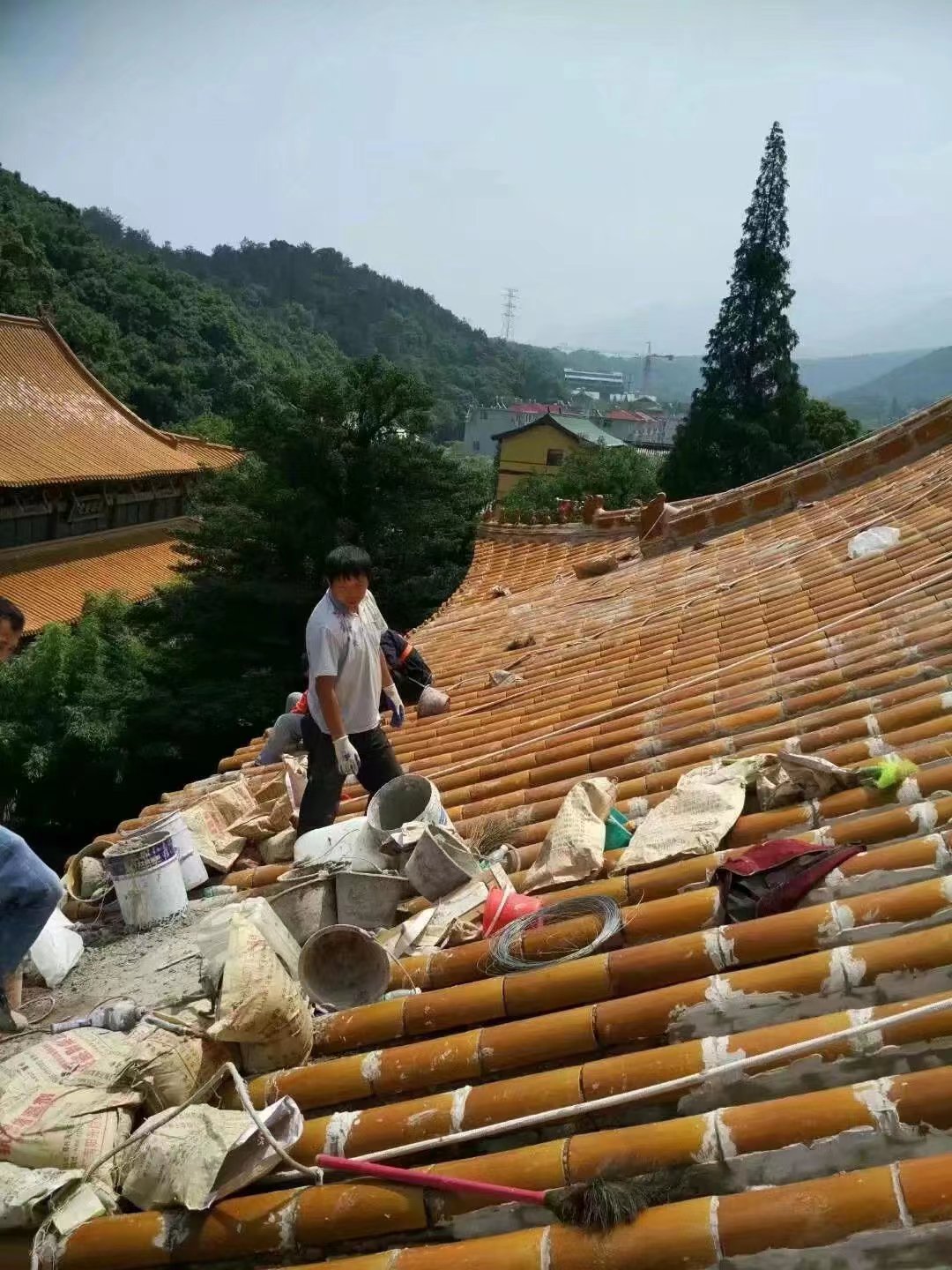 琉璃瓦屋面防渗修缮建筑渗漏防水修缮查看源头厂家直销